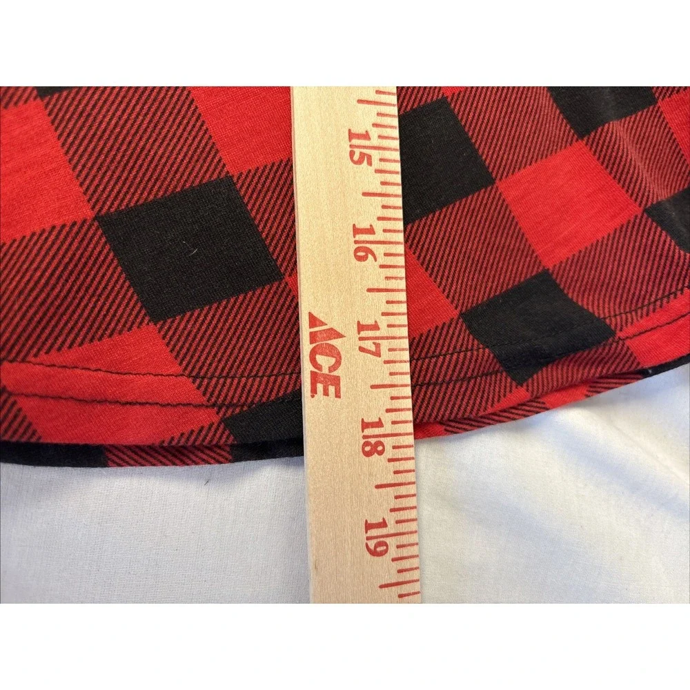 DJT Skirt With Attached Shorts Skort Women’s Size XL Red Black Plaid Pull On